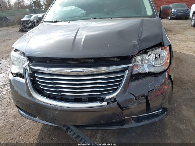 44571510 :رقم المزاد ، 2C4RC1BG8FR727576 vin ، 2015 Chrysler Town & Country Touring مزاد بيع