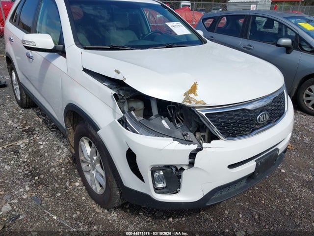 5XYKT3A60FG555800 KIA SORENTO LX