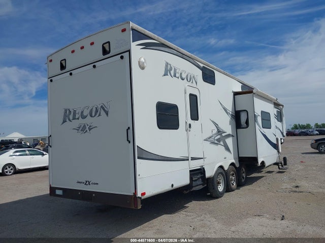 44571600 :رقم المزاد ، 1UJCJSCV4B1TC0069 vin ، 2011 Jayco Cx39c مزاد بيع