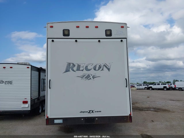 44571600 :رقم المزاد ، 1UJCJSCV4B1TC0069 vin ، 2011 Jayco Cx39c مزاد بيع