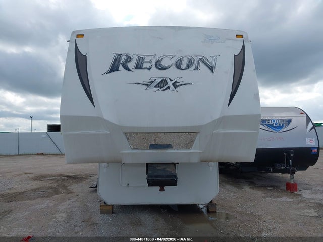 44571600 :رقم المزاد ، 1UJCJSCV4B1TC0069 vin ، 2011 Jayco Cx39c مزاد بيع