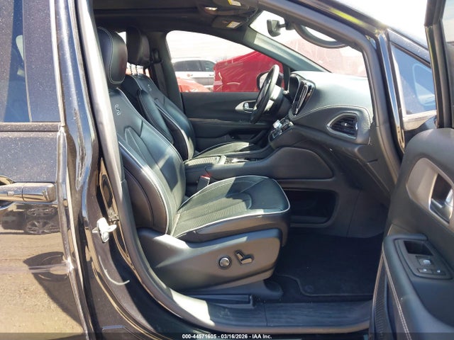 2024 CHRYSLER PACIFICA HYBRID 2C4RC1S71RR103140 Photo 4