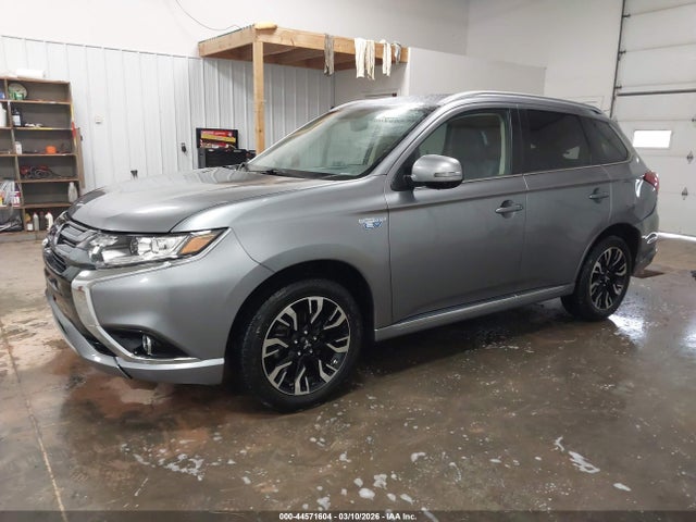 2018 MITSUBISHI OUTLANDER PHEV JA4J24A56JZ067077 Photo 1