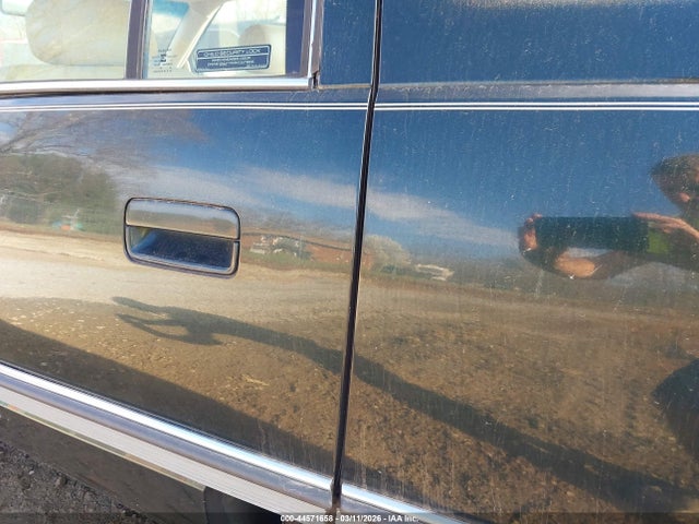 44571658 :رقم المزاد ، 1G6KF52Y9SU200039 vin ، 1995 Cadillac Deville Concours مزاد بيع