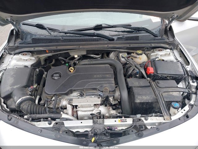 1G1ZD5ST0JF270305 Chevrolet MALIBU LT
