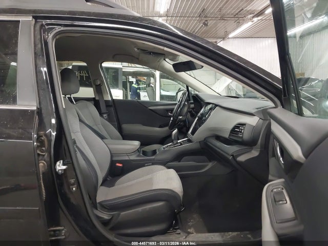 44571693 :رقم المزاد ، 4S4BTADC5M3173071 vin ، 2021 Subaru Outback Premium مزاد بيع