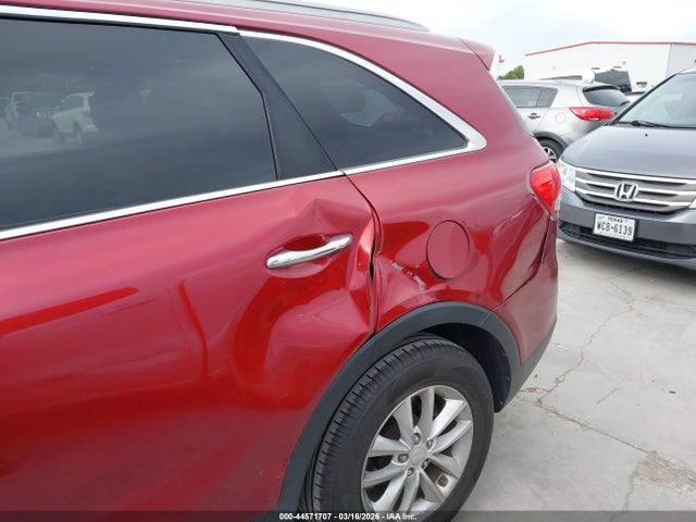 44571707 :رقم المزاد ، 5XYPG4A38GG168225 vin ، 2016 Kia Sorento 2.4l Lx مزاد بيع