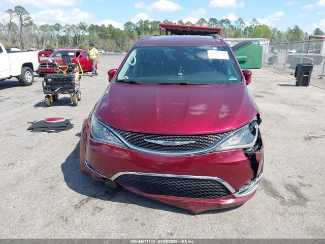 Продаж на аукціоні авто 2018 Chrysler Pacifica Touring L, vin: 2C4RC1BG7JR133070, номер лоту: 44571722