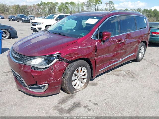 Продаж на аукціоні авто 2018 Chrysler Pacifica Touring L, vin: 2C4RC1BG7JR133070, номер лоту: 44571722