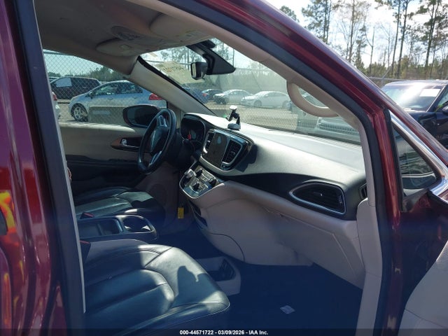 Продаж на аукціоні авто 2018 Chrysler Pacifica Touring L, vin: 2C4RC1BG7JR133070, номер лоту: 44571722