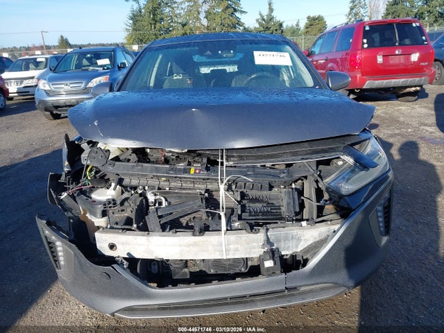 KMHC75LC2KU114701 Hyundai Ioniq Hybrid Sel