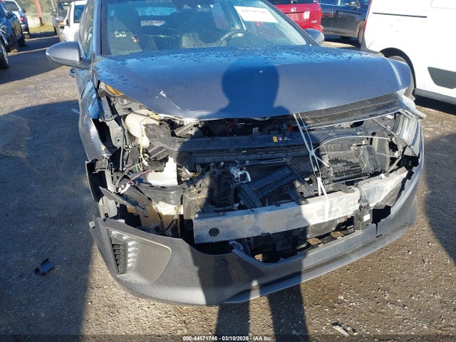 KMHC75LC2KU114701 Hyundai Ioniq Hybrid Sel