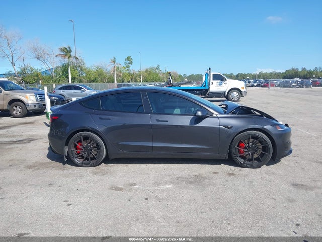 Продажа на аукционе авто 2024 Tesla Model 3 Performance All-wheel Drive, vin: 5YJ3E1ET5RF784777, номер лота: 44571747
