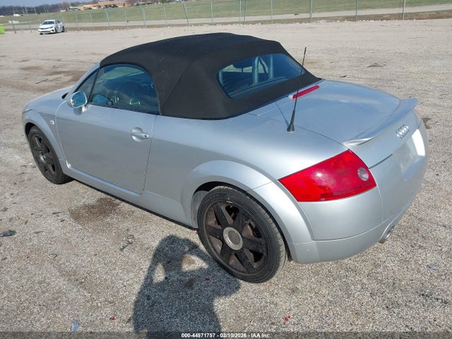 2002 AUDI TT TRUTC28N121004366 Photo 2