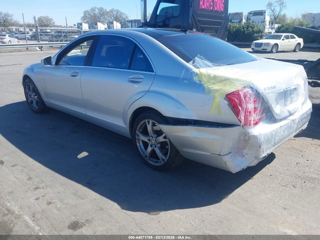 44571789 :رقم المزاد ، WDDNG9EB0DA528871 vin ، 2013 Mercedes-benz S 550 4matic مزاد بيع