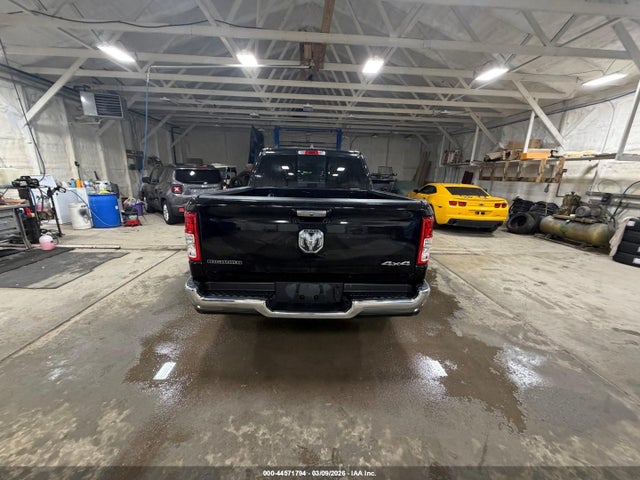 44571794 :رقم المزاد ، 1C6RRFFG8LN230484 vin ، 2020 Ram 1500 Big Horn  4x4 5'7 Box مزاد بيع