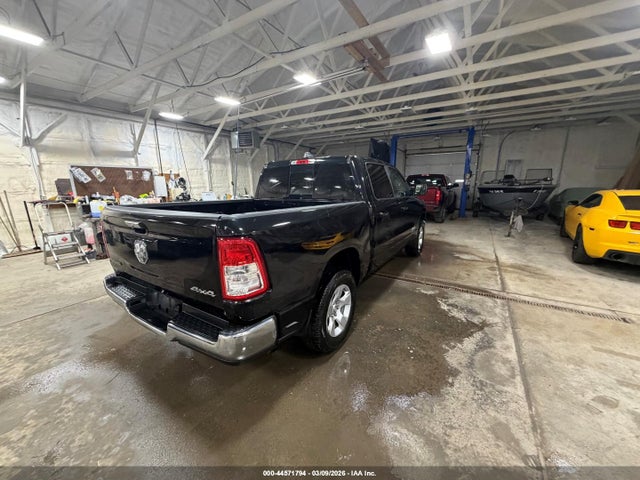 44571794 :رقم المزاد ، 1C6RRFFG8LN230484 vin ، 2020 Ram 1500 Big Horn  4x4 5'7 Box مزاد بيع