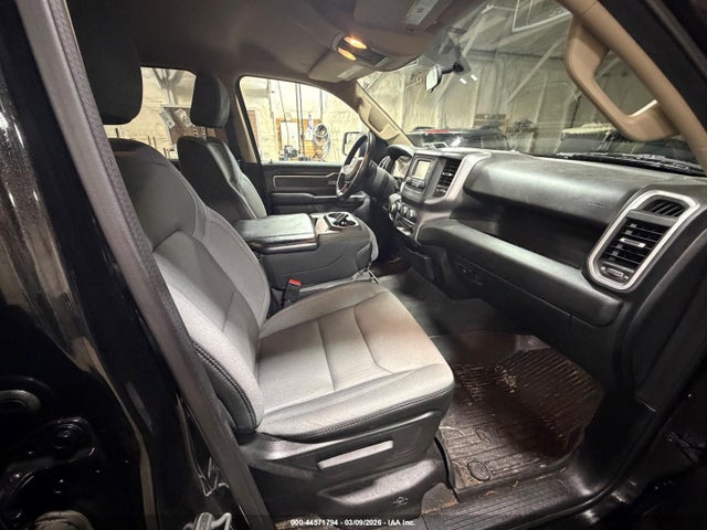 44571794 :رقم المزاد ، 1C6RRFFG8LN230484 vin ، 2020 Ram 1500 Big Horn  4x4 5'7 Box مزاد بيع