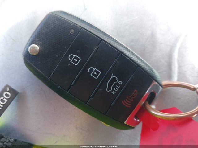 5XYPG4A31HG255241 KIA Sorento 2.4l Lx