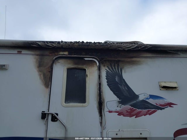 2005 Jayco Eagle Series M-282 F მანქანა იყიდება აუქციონზე, vin: 1UJBJ02N651CY0090, აუქციონის ნომერი: 44571804