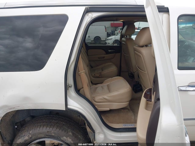 Aukcja sprzedaży 2011 Gmc Yukon Denali, vin: 1GKS2EEF4BR204946, numer aukcji: 44571806