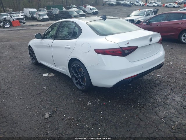 2022 ALFA ROMEO GIULIA ZARFANBN6N7652848 Photo 2