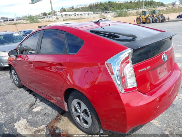 Toyota Prius Three 2014 JTDKN3DU4E0362350 Image 3