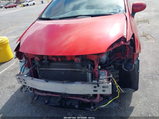 Toyota Prius Three 2014 JTDKN3DU4E0362350 Image 6
