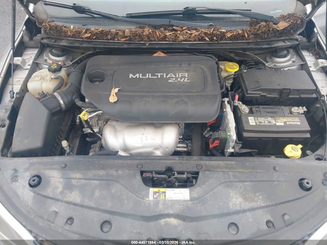 2015 Chrysler 200 Limited მანქანა იყიდება აუქციონზე, vin: 1C3CCCAB8FN592401, აუქციონის ნომერი: 44571864