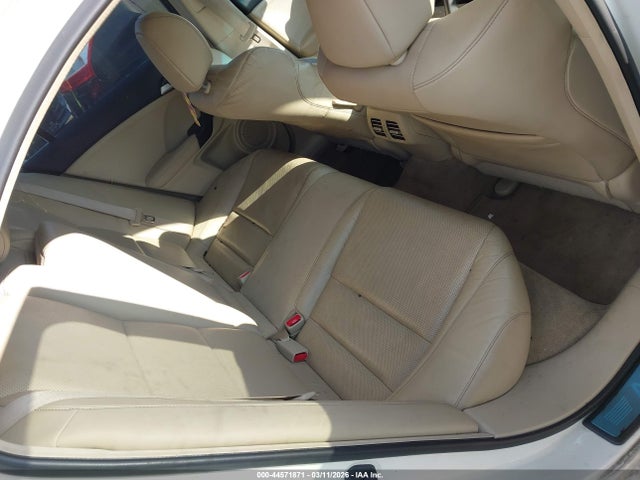 44571871 :رقم المزاد ، JH4CU2F62BC008688 vin ، 2011 Acura Tsx 2.4 مزاد بيع