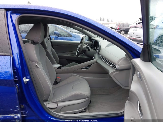 KMHLM4AJXNU025774 Hyundai Elantra Hybrid Blue