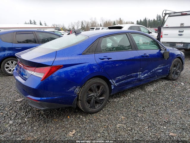 KMHLM4AJXNU025774 Hyundai Elantra Hybrid Blue