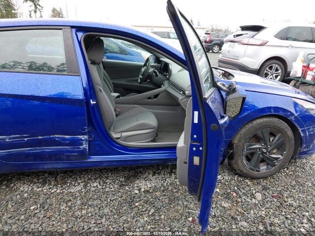KMHLM4AJXNU025774 Hyundai Elantra Hybrid Blue