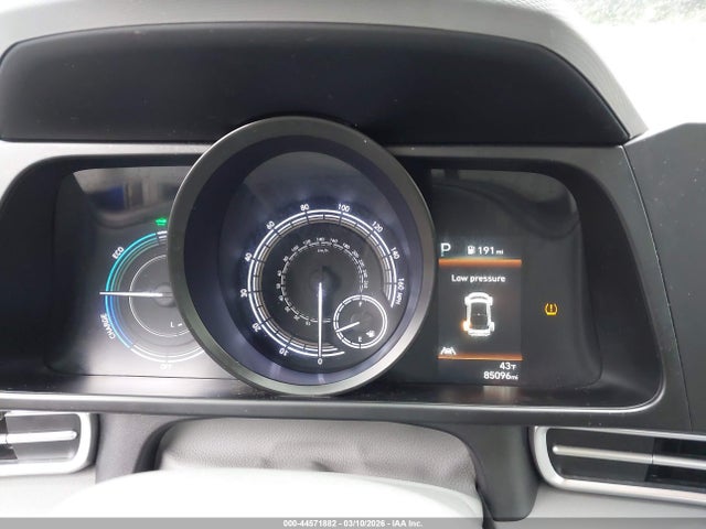 KMHLM4AJXNU025774 Hyundai Elantra Hybrid Blue