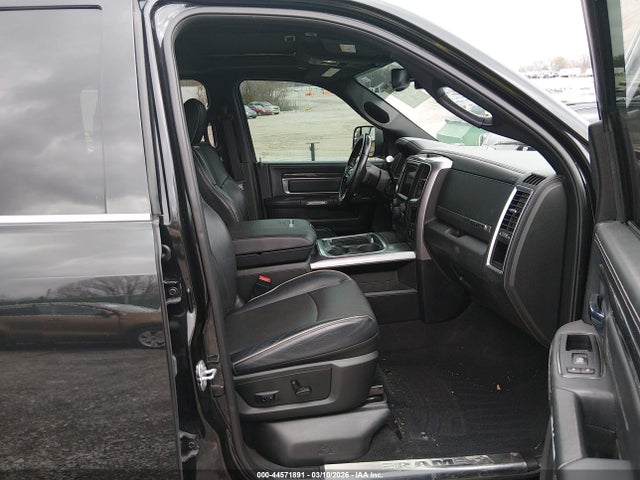 Продаж на аукціоні авто 2018 Ram 2500 Limited  4x4 6'4 Box, vin: 3C6UR5PL3JG213548, номер лоту: 44571891