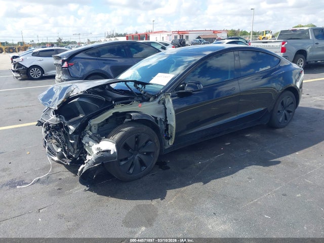 2025 TESLA MODEL 3 5YJ3E1EA3SF025355 Photo 1