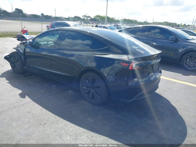 2025 TESLA MODEL 3 5YJ3E1EA3SF025355 Photo 2