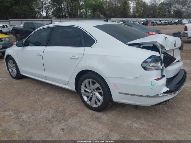 44571906 :رقم المزاد ، 1VWBA7A30JC017417 vin ، 2018 Volkswagen Passat 2.0t Se مزاد بيع