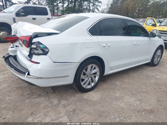 44571906 :رقم المزاد ، 1VWBA7A30JC017417 vin ، 2018 Volkswagen Passat 2.0t Se مزاد بيع