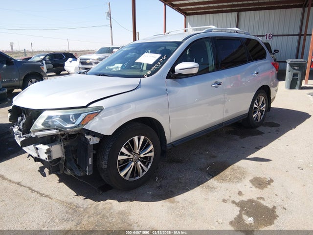 44571950 :رقم المزاد ، 5N1DR2MNXJC670711 vin ، 2018 Nissan Pathfinder Sv مزاد بيع