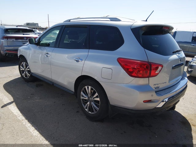 44571950 :رقم المزاد ، 5N1DR2MNXJC670711 vin ، 2018 Nissan Pathfinder Sv مزاد بيع