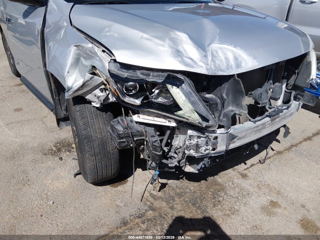 44571950 :رقم المزاد ، 5N1DR2MNXJC670711 vin ، 2018 Nissan Pathfinder Sv مزاد بيع