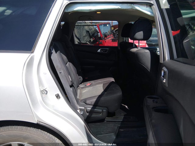 44571950 :رقم المزاد ، 5N1DR2MNXJC670711 vin ، 2018 Nissan Pathfinder Sv مزاد بيع