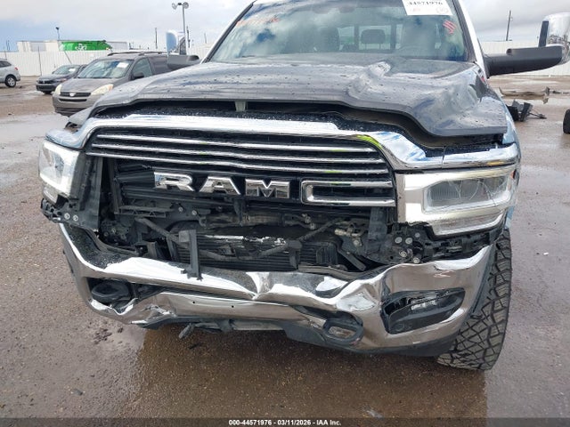 44571976 :رقم المزاد ، 3C6UR5NL5NG279558 vin ، 2022 Ram 2500 Laramie  4x4 6'4 Box مزاد بيع