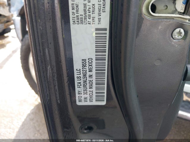 44571976 :رقم المزاد ، 3C6UR5NL5NG279558 vin ، 2022 Ram 2500 Laramie  4x4 6'4 Box مزاد بيع