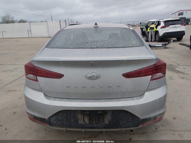 Hyundai ELANTRA SEL 2020 5NPD84LF7LH583823 Image 16