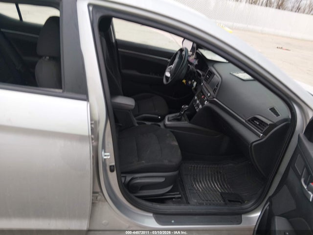 Hyundai ELANTRA SEL 2020 5NPD84LF7LH583823 Image 5