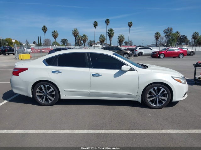 Nissan Altima 2.5 Sr 2016 1N4AL3AP1GC273813 Image 14