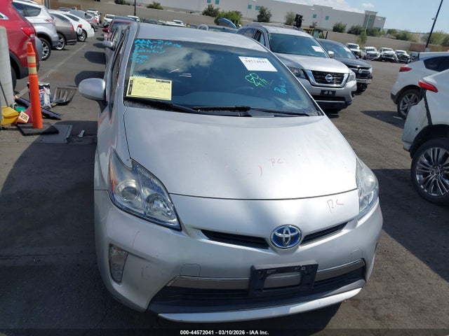 Toyota PRIUS PLUG-IN 2014 JTDKN3DP3E3060430 Image 13