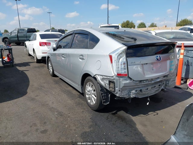 Toyota PRIUS PLUG-IN 2014 JTDKN3DP3E3060430 Image 15